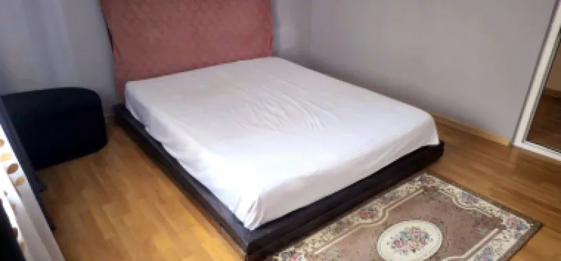 Apartament cu 2 camere, la casa - zona centrala -