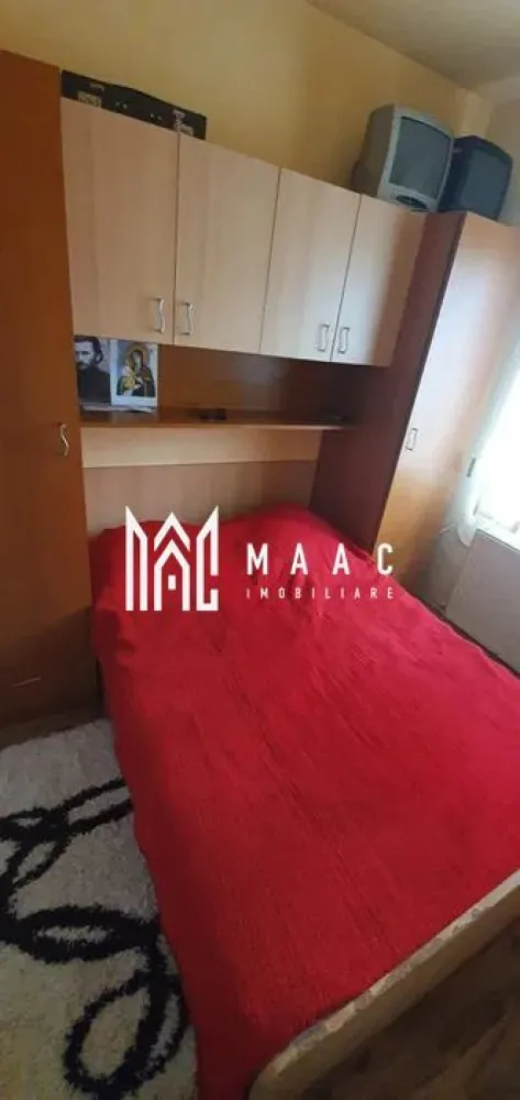 Casa individuala | Zona Centrala | 3 dormitoare - MAAC Imobiliare vă propune spre închiriere o casă individuală situată într-o zonă centrală, liniștită și foarte bine conectată, la doar câțiva pași de Promenada Mall. Caracteristici proprietate: Compartimentare: 3 dormitoare, baie generoasa cu geam, bucatarie open space -35mp Curte proprie: 200 mp – perfectă pentru relaxare sau timp petrecut în aer liber Grădină: 300 mp – ideală pentru activități recreative sau amenajare personalizată Compartimentare funcțională și confortabilă Locuință complet separată, oferind intimitate și liniște Utilități complete disponibile Locație excelentă: Acces rapid Promenada Mall, mijloace de transport, centre educaționale și comerciale Ideală pentru familii sau persoane care apreciază intimitatea unei case individuale în inima orașului Pet Friendly 📞 Pentru mai multe detalii sau pentru a programa o vizionare, va rugam specificați telefonic CP2937261 ! }}