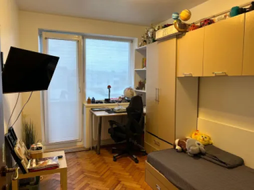 Apartament cu 3 camere în zona, mobilat si utilat - Piata Centrala