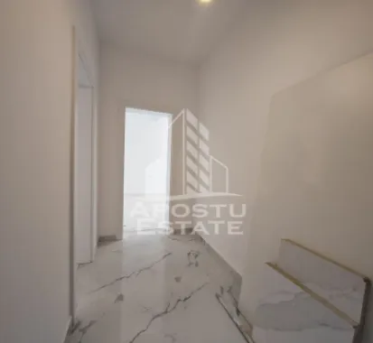 Apartament nou de vanzare, 2 camere, bucatarie inchisa, etaj intermediar, Giroc
