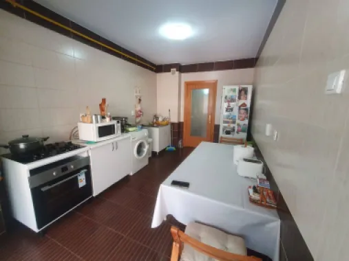 De vanzare – Apartament 3 camere | Complex Vega, Strada Tecuci, Galati