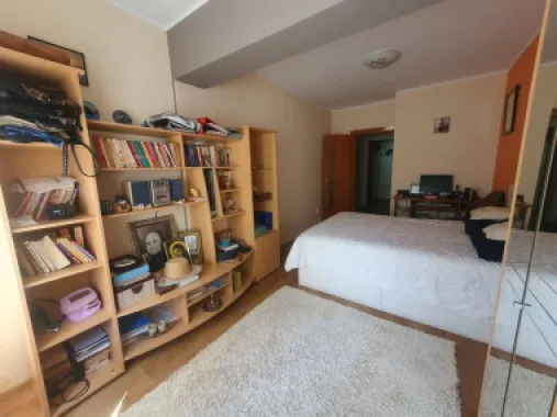 De vanzare – Apartament 3 camere | Complex Vega, Strada Tecuci, Galati