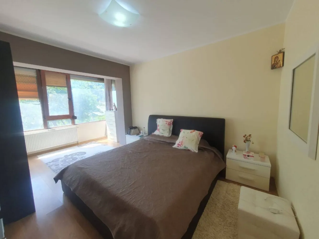 De vanzare – Apartament 3 camere | Complex Vega, Strada Tecuci, Galati