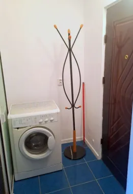 Apartament cu o camera de inchiriat – Micro 38, etaj intermediar