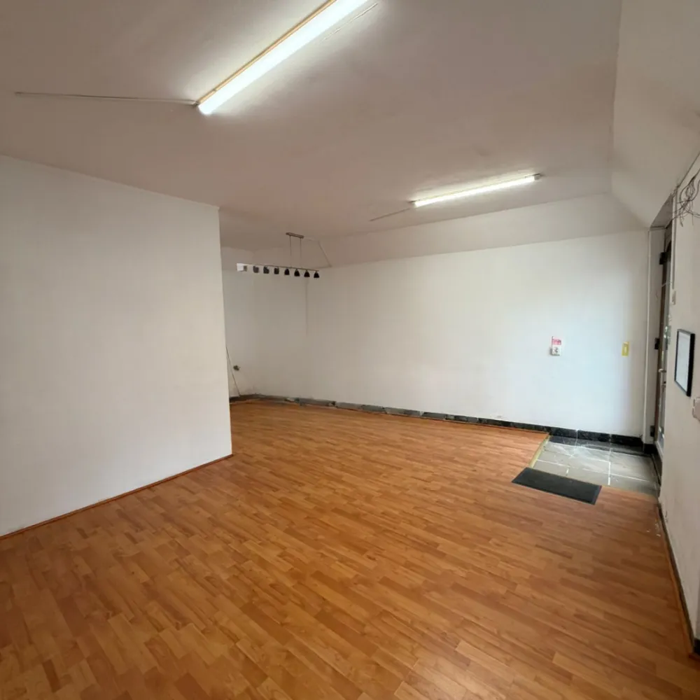 Spațiu comercial de vânzare – Vad excelent, aproape de Piața Cibin!