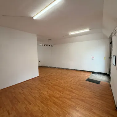 Spațiu comercial de vânzare – Vad excelent, aproape de Piața Cibin!