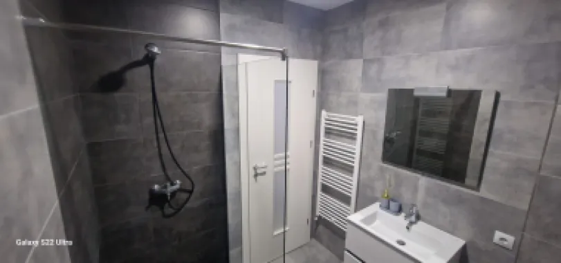 Apartament 1 camera Central Park – mobilat complet, parcare asigurata