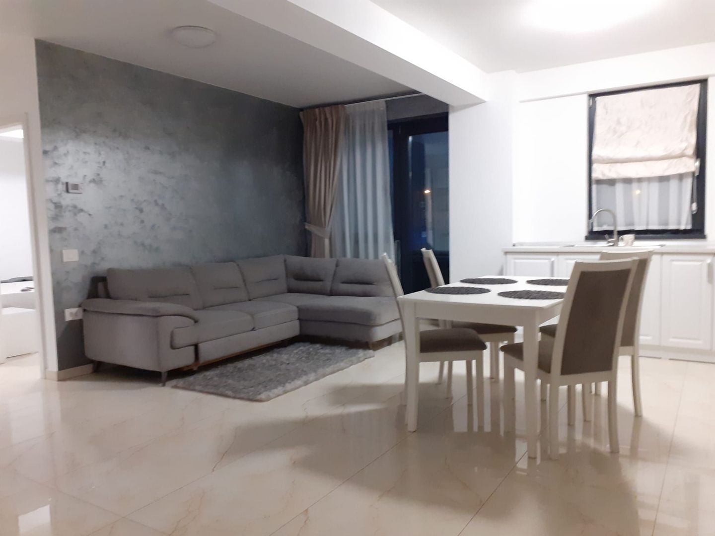 Apartament 2 camere, bloc nou - Micro 17, bloc Roka