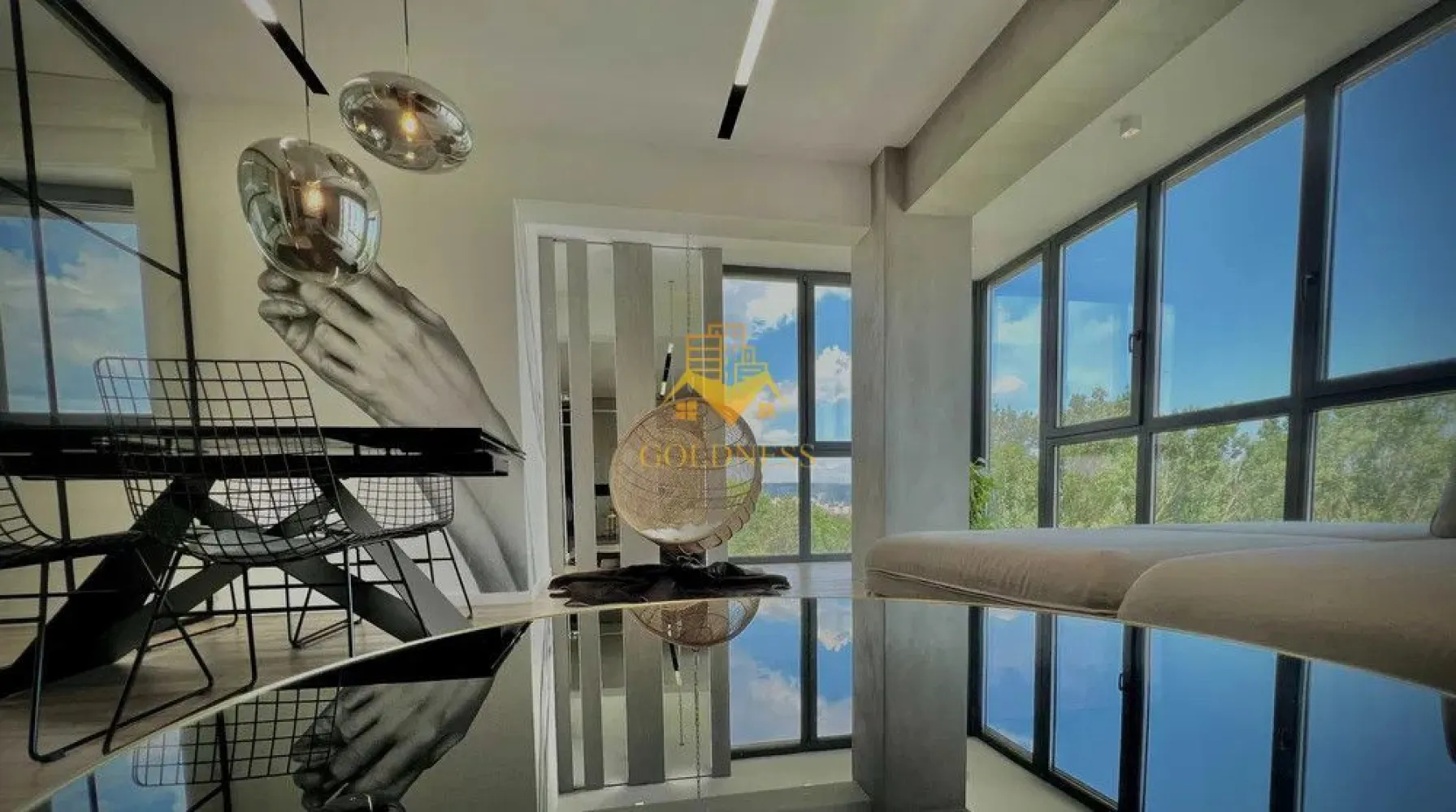 2 camere, 72mp, garaj, bloc nou, Gheogheni, Soporului zona Iulius Mall - GOLDNESS Imobiliare vă propune spre închiriere un apartament cu 2camere complet mobilat și utilat, la etajul 6 într-un imobil de 8 etaje, în Cartierul Gheorgheni, Zona Soporului Dispune de loc de parcare subterana! Se află în apropierea stațiilor de transport în comun, magazine, restaurante, spații verzi, farmacii, etc. Apartamentul este compartimentat astfel: - dormitor cu pat matrimonial, dressing, noptiere - living cu bucatarie open space complet utilată, canapea extensibilă, loc de servit masa - baie cu cabina de dus, calorifer port prosop și dulap pentru depozitare. - balcon de 3 mp. Imobilul este dotat cu toate cele necesare- centrală proprie, mașină de spălat haine, frigider, plită electrică, hotă, etc. Dacă sunteți interesați de acest apartament și doriți să îl vizionați, dar și pentru alte oferte nu ezitați să ne contactați telefonic sau prin e-mail. Vă stăm la dispoziție! Pentru intermediere se percepe un comision de 50% din prețul chiriei! }}