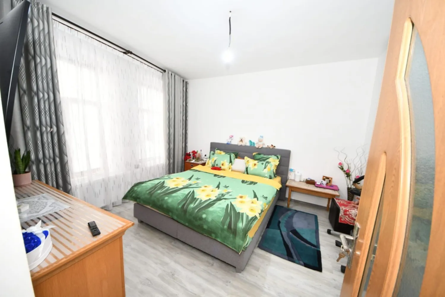 De vanzare casa cu 3 apartamente + anexa 75 mp, Comision 0%