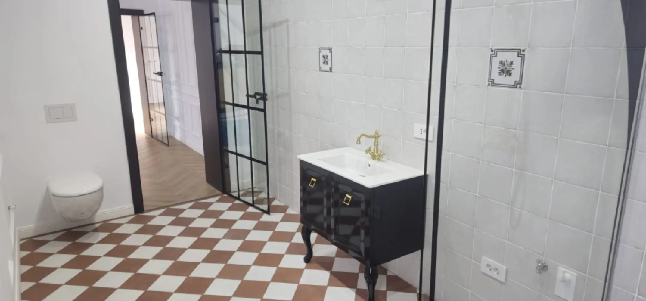 Casă renovată integral – ideală pentru birou/cabinet, sediu de firma