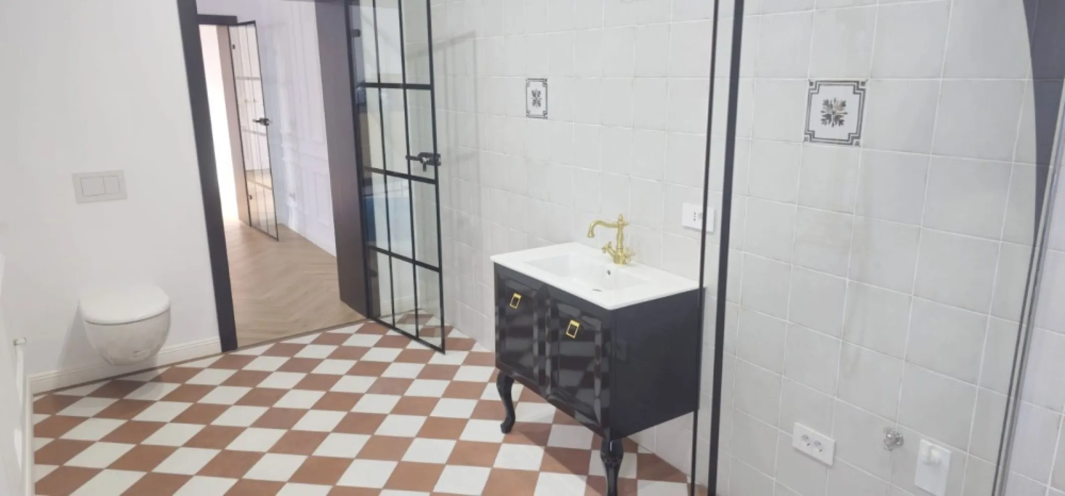 Casă renovată integral – ideală pentru birou/cabinet, sediu de firma