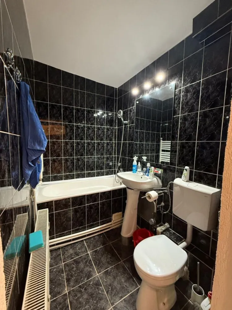 Apartament decomandat - 3 Camere - Mazepa 1 - 74.900 Euro