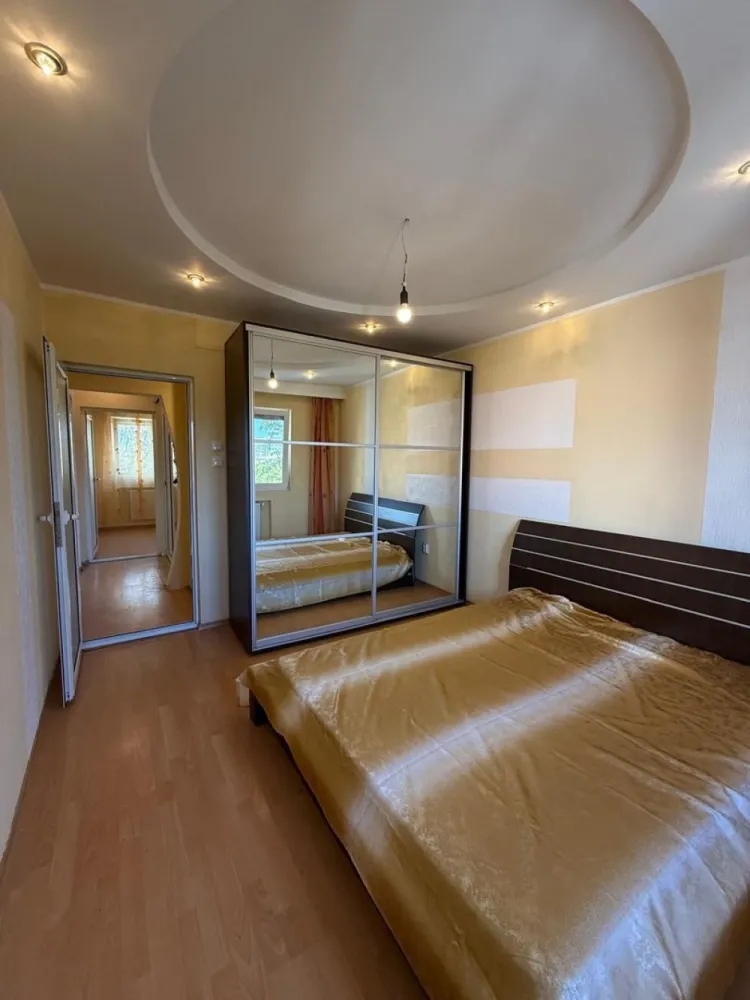 Apartament decomandat - 3 Camere - Mazepa 1 - 74.900 Euro