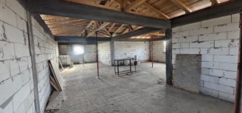 Casa la rosu Bariera Traian, teren 896 mp, 175.000 EUR