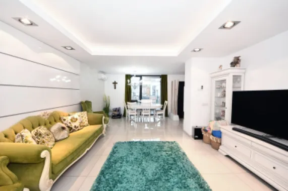 De vanzare – In exclusivitate, Vila in Brates Lake