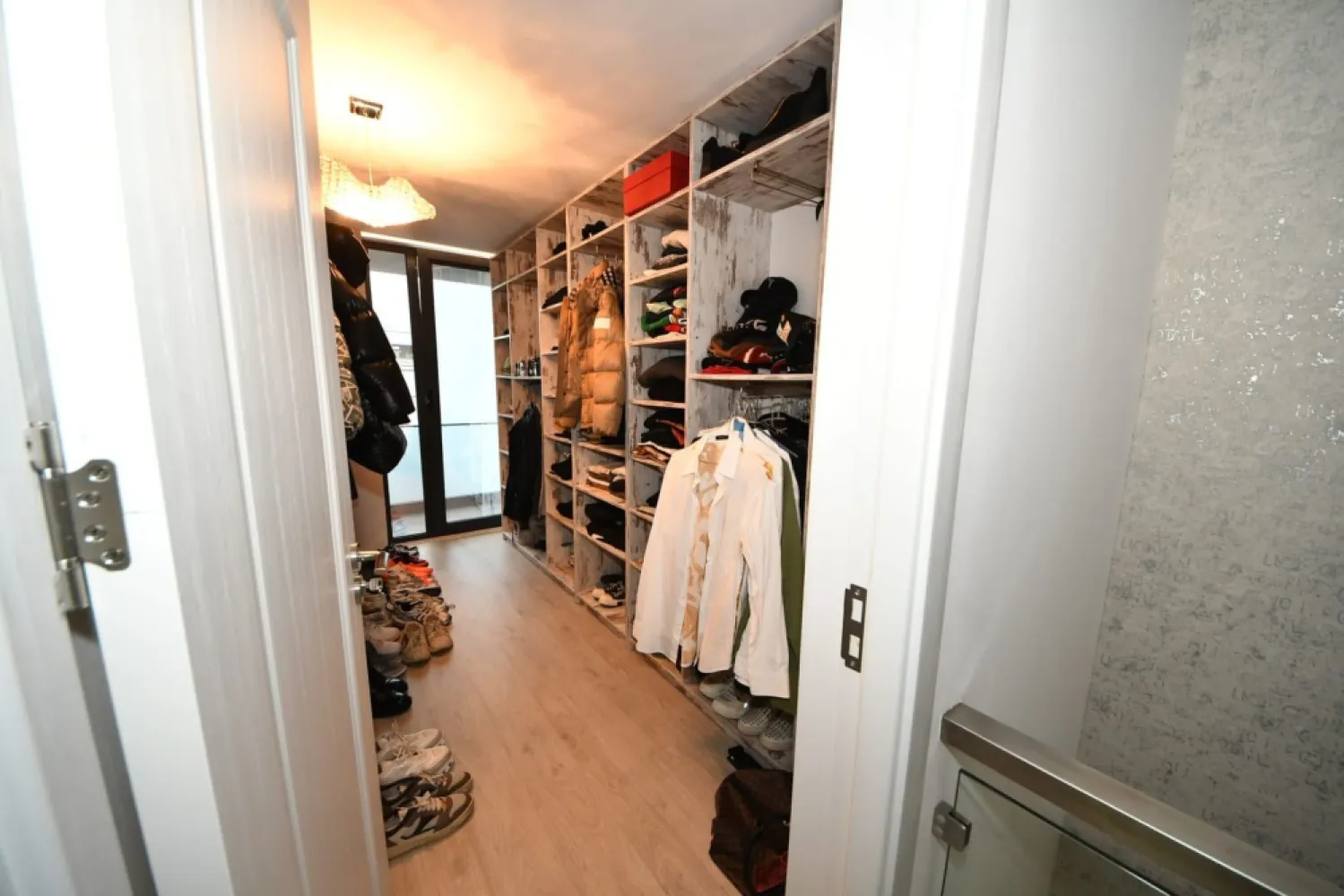 De vanzare – In exclusivitate, Vila in Brates Lake