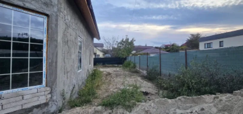 Vila noua, P+M, teren 350 mp - zona Bariera Traian - COMISION 0%