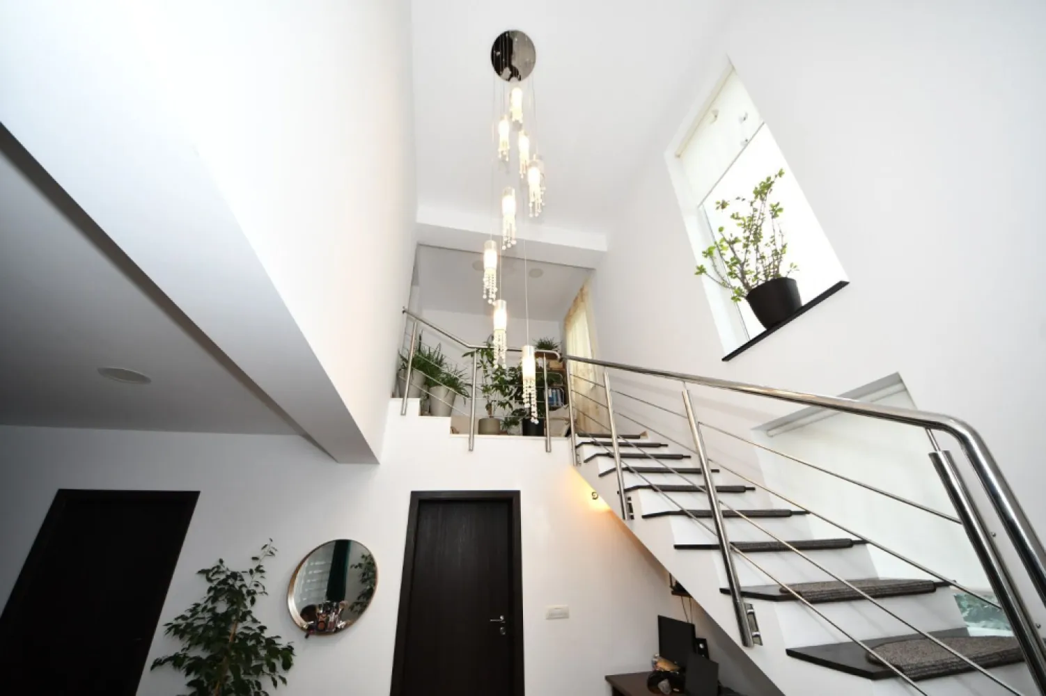 Casa moderna, constructie 2019 – Sat Costi, la 5 minute de Galati