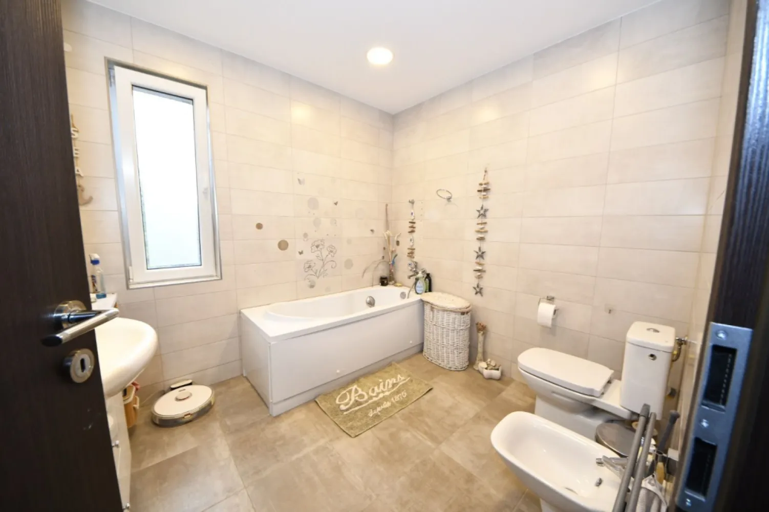 Casa moderna, constructie 2019 – Sat Costi, la 5 minute de Galati