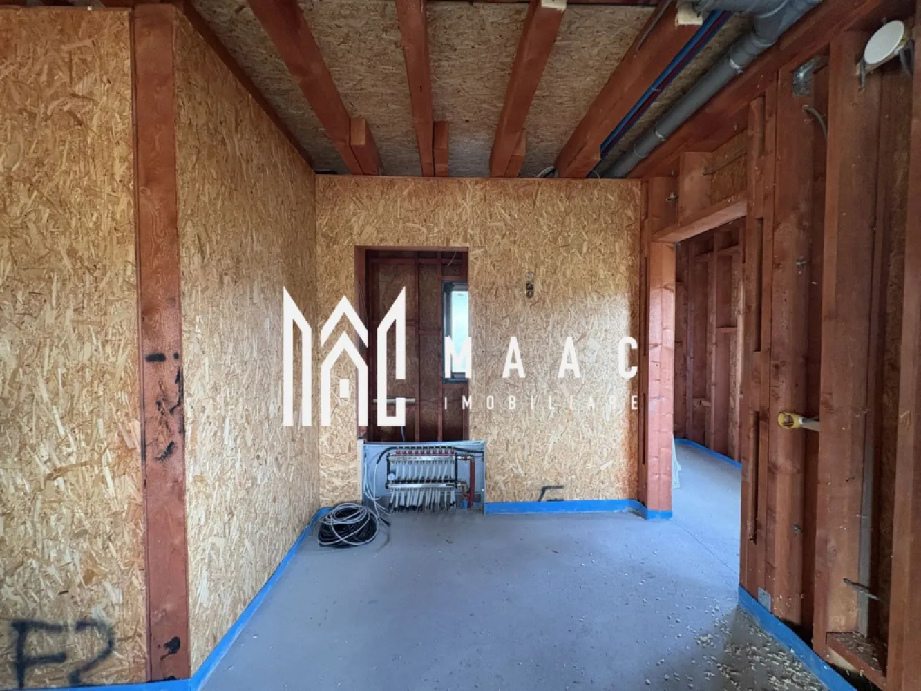 Cabana 5 Camere I 1520 mp teren I Lac de pești I Zona Tocile