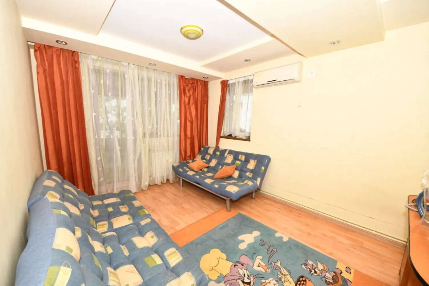 Vila spatioasa, constructie solida, zona micro 17 – Galati