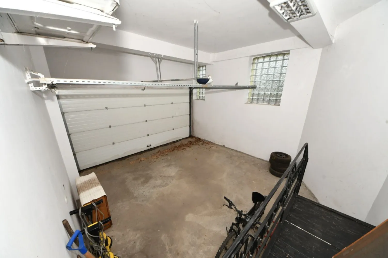 Vila spatioasa, constructie solida, zona micro 17 – Galati