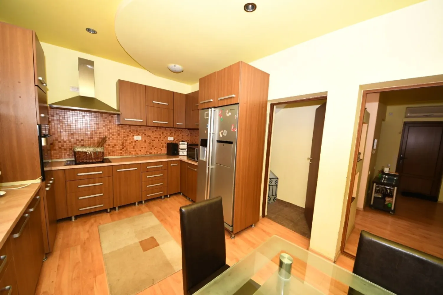 Vila spatioasa, constructie solida, zona micro 17 – Galati