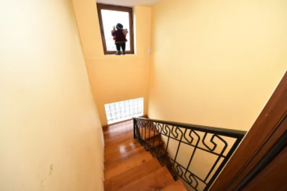 Vila spatioasa, constructie solida, zona micro 17 – Galati