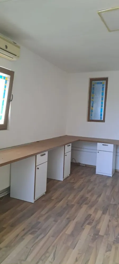 De inchiriat – Spatii de birouri in Micro 16, Galati