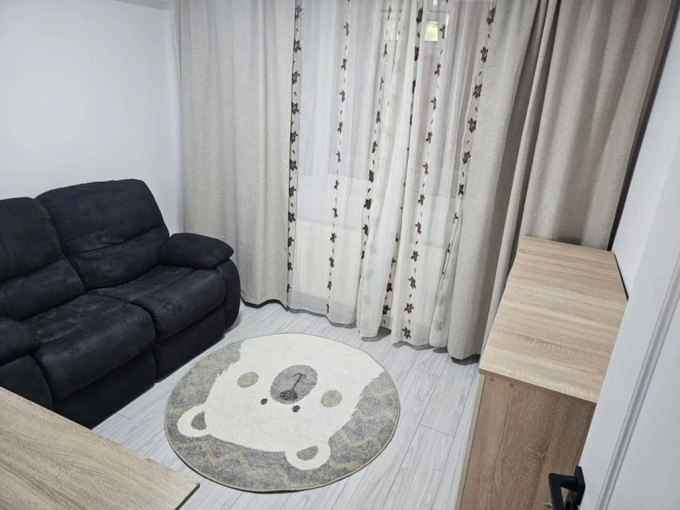 Apartament 3 camere de inchiriat - Tiglina 2, parter, 60 mp