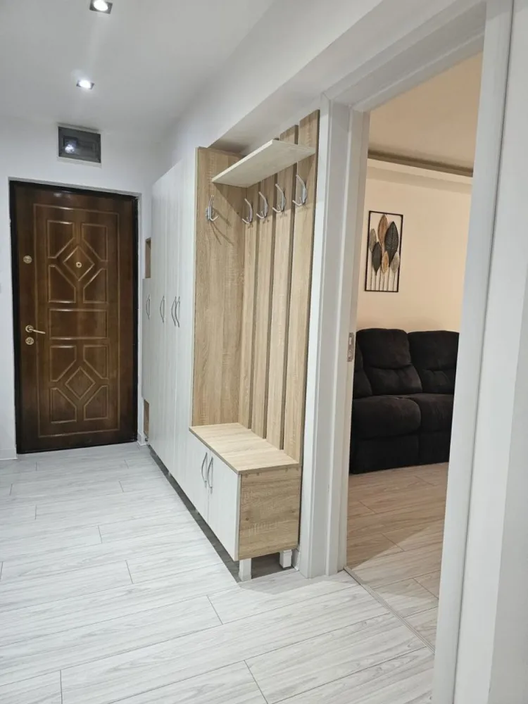 Apartament 3 camere de inchiriat - Tiglina 2, parter, 60 mp