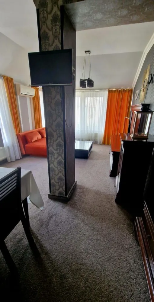 Vanzare - imobil cu posibilitati de investitie multiple - Mazepa 2