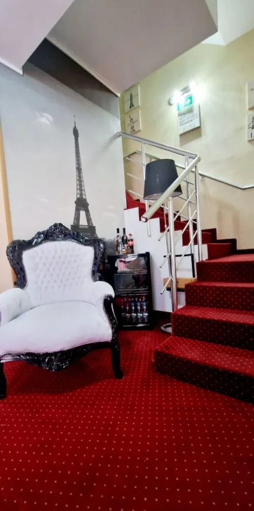 Vanzare - imobil cu posibilitati de investitie multiple - Mazepa 2