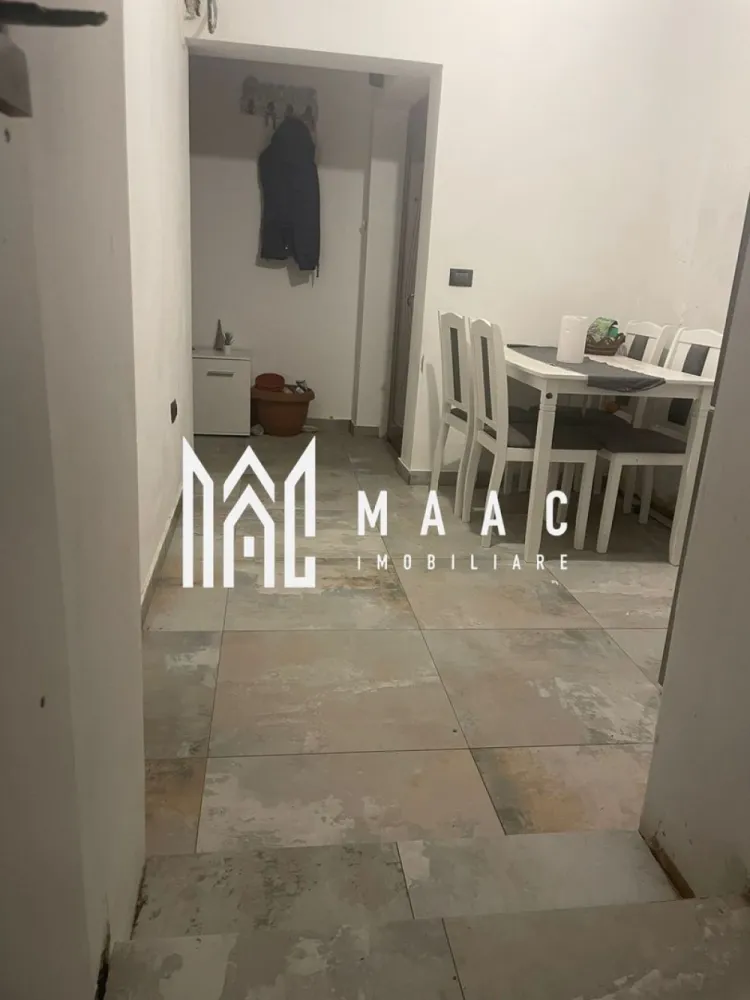 APARTAMENT |2 CAMERE|CENTRU|50 MPU|LOC PARCARE| - MAAC IMOBILIARE va propune spre vanzare un apartament modern in centrul orasului, dar intr-o zona linistita ,foarte aproape de punctele de interes ale orasului.
.Apartamentul se afla la parter, se vinde complet utilat si mobilat .Suprafata este de 50 mp.
In acelasi pret este inclus si un loc de parcare privata .
Pretul este de 85.000 euro.
Pentru a programa o vizionare sau pentru mai multe informatii va rugam sa specificati ID3064339.