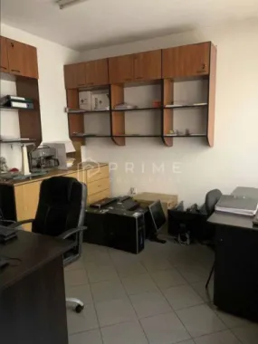 DE ÎNCHIRIAT: Spațiu Comercial Ultracentral (200 mp) – Front Stradal
