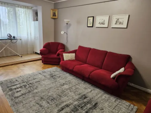 Apartament cu 3 camere, mobilat si utilat - Piata Centrala