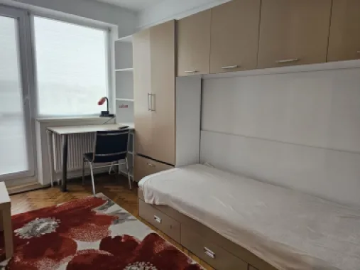 Apartament cu 3 camere, mobilat si utilat - Piata Centrala