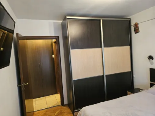 Apartament cu 3 camere, mobilat si utilat - Piata Centrala