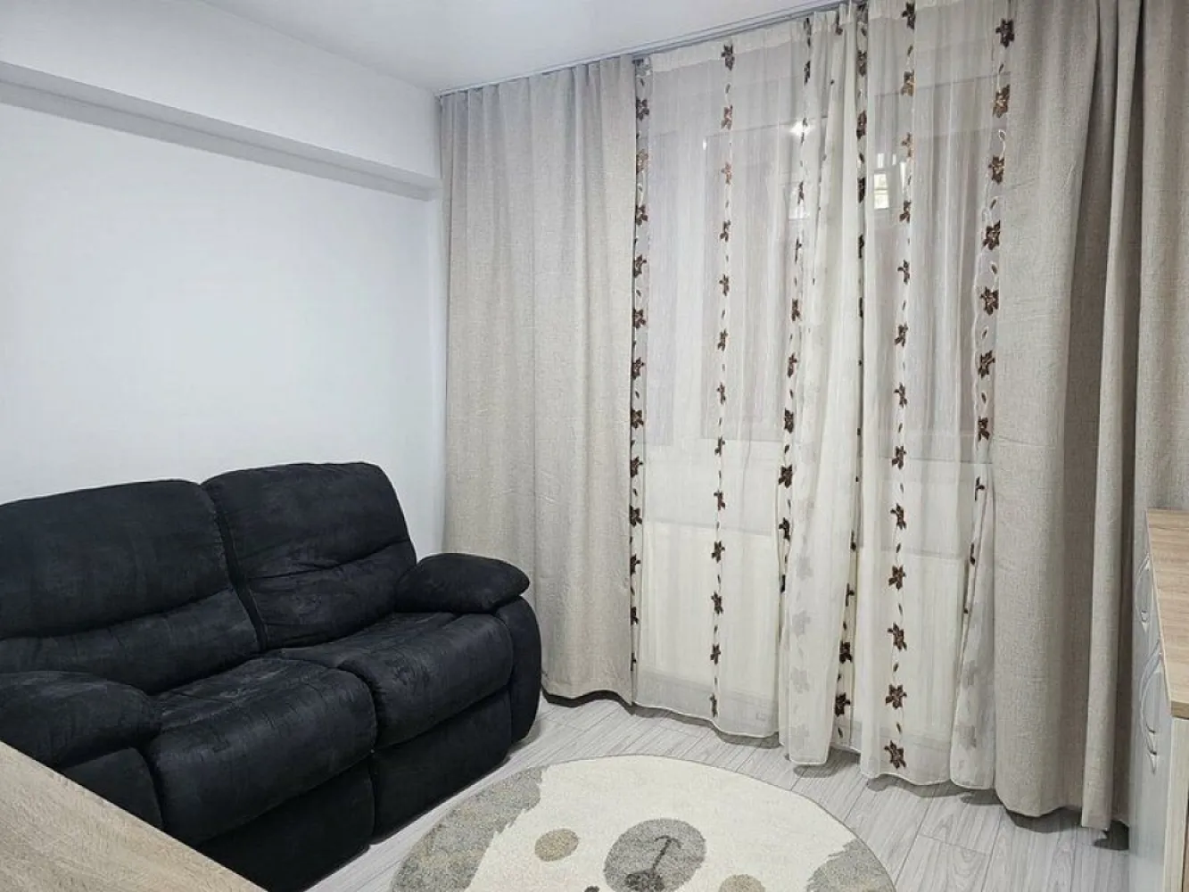 Apartament cu 3 camere, Tiglina 2 - zona Papadie