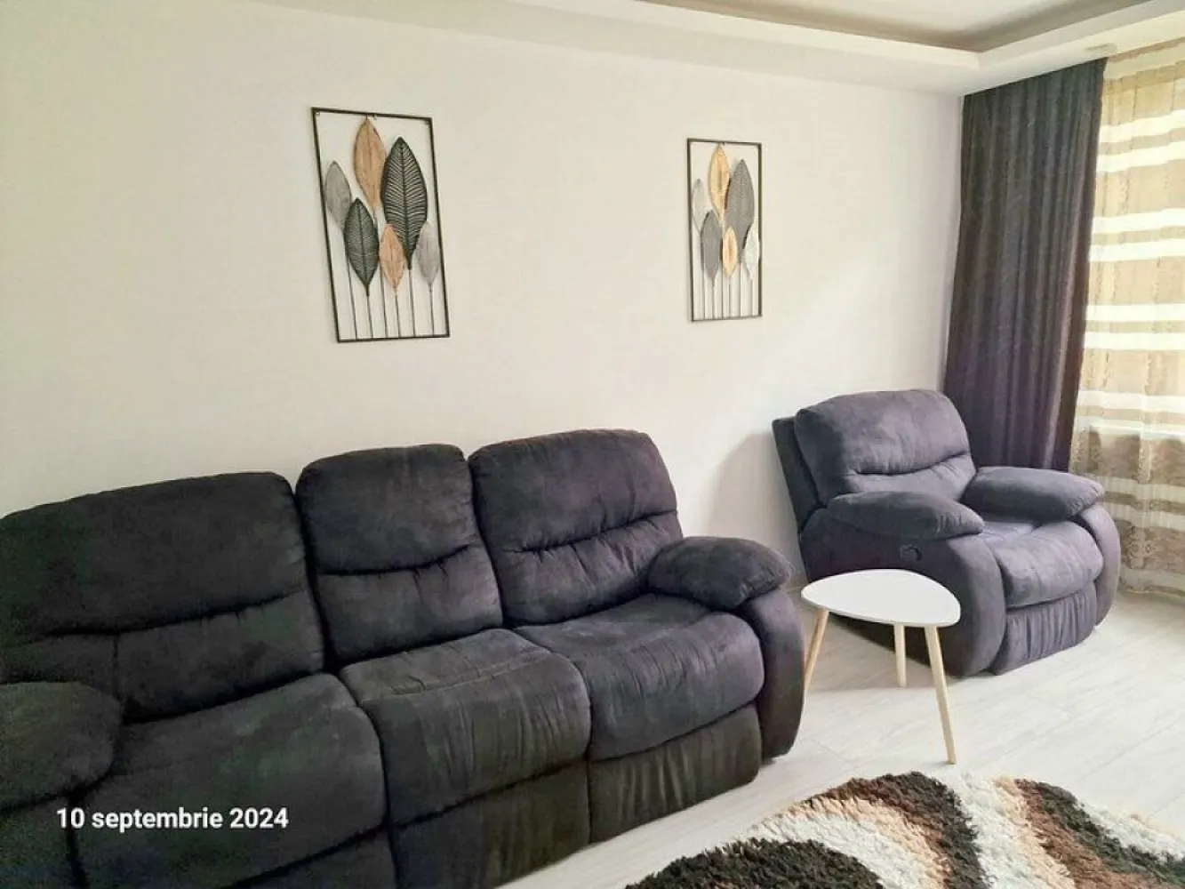 Apartament cu 3 camere, parter - zona Tiglina 2, CEC