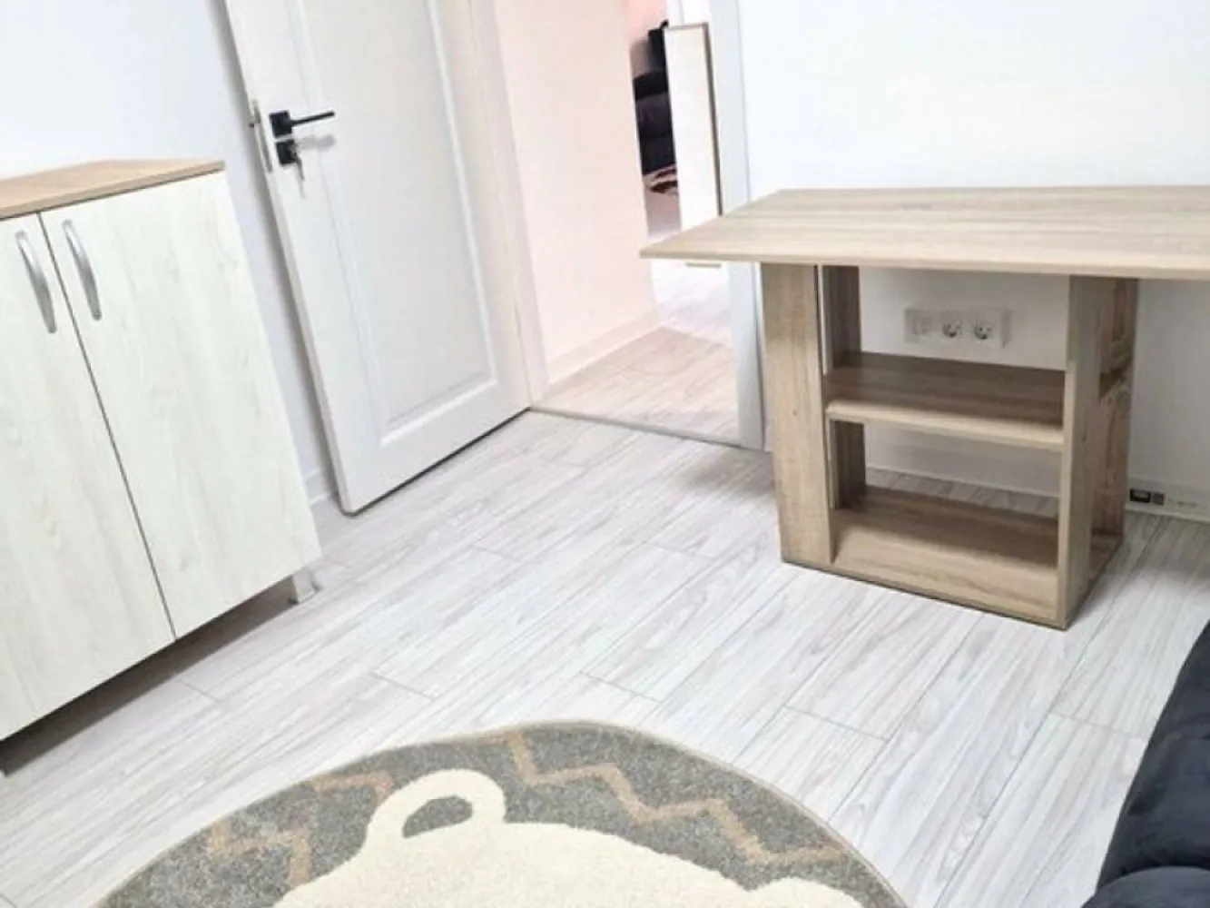 Apartament cu 3 camere, parter - zona Tiglina 2, CEC