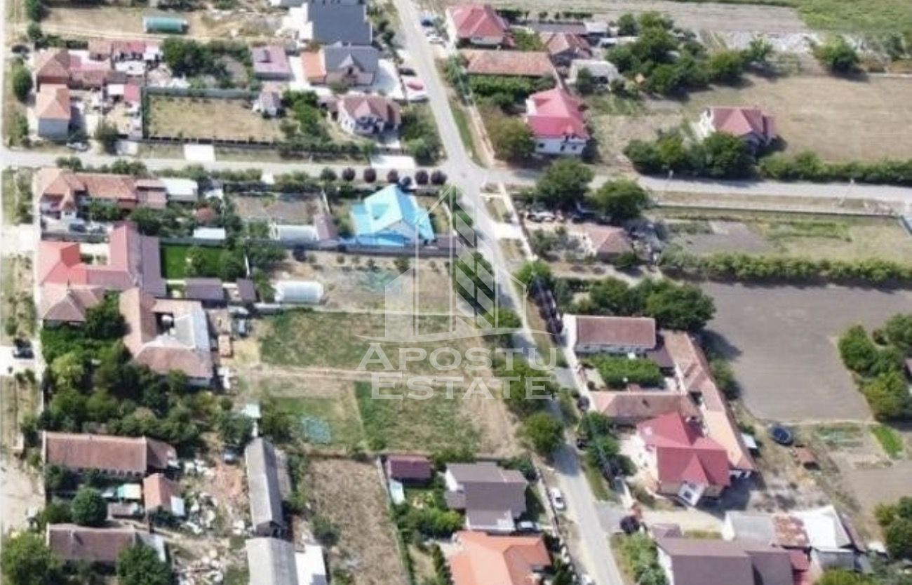 De vânzare 3 parcele în Mosnita Nouă