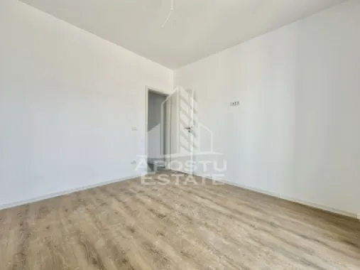 Apartament cu 2 camere, 2 balcoane, etaj 1, zona Planetelor