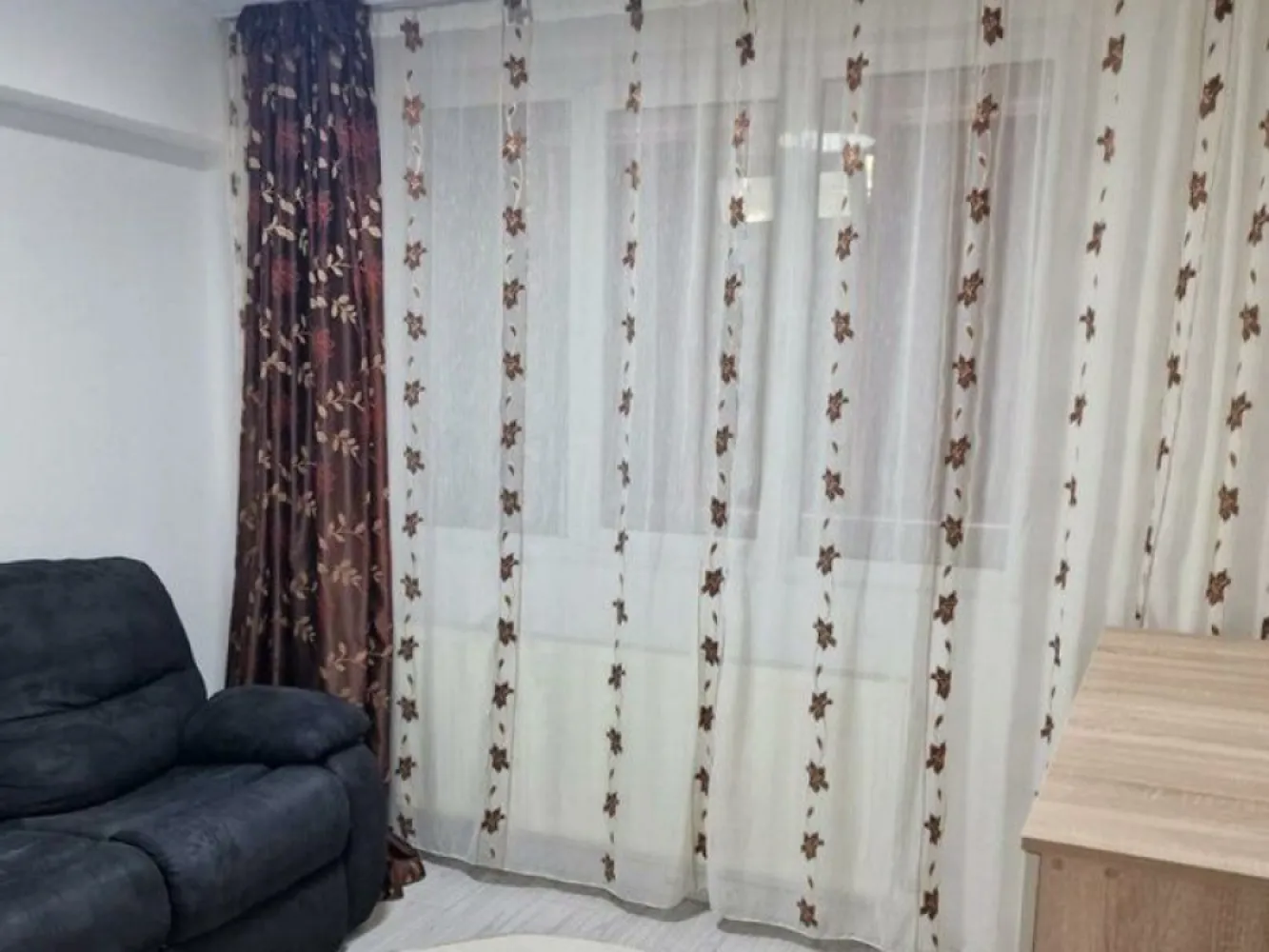 Apartament cu 3 camere, parter - zona Tiglina 2, CEC