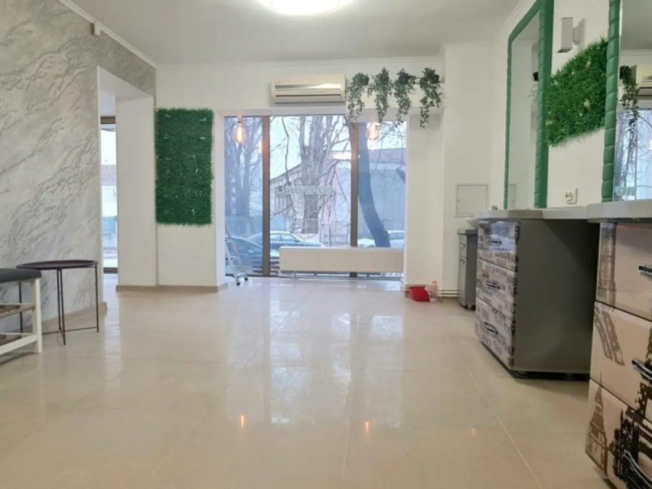 Oportunitate investitie - spatiu stradal Aurel Vlaicu, IC Frimu