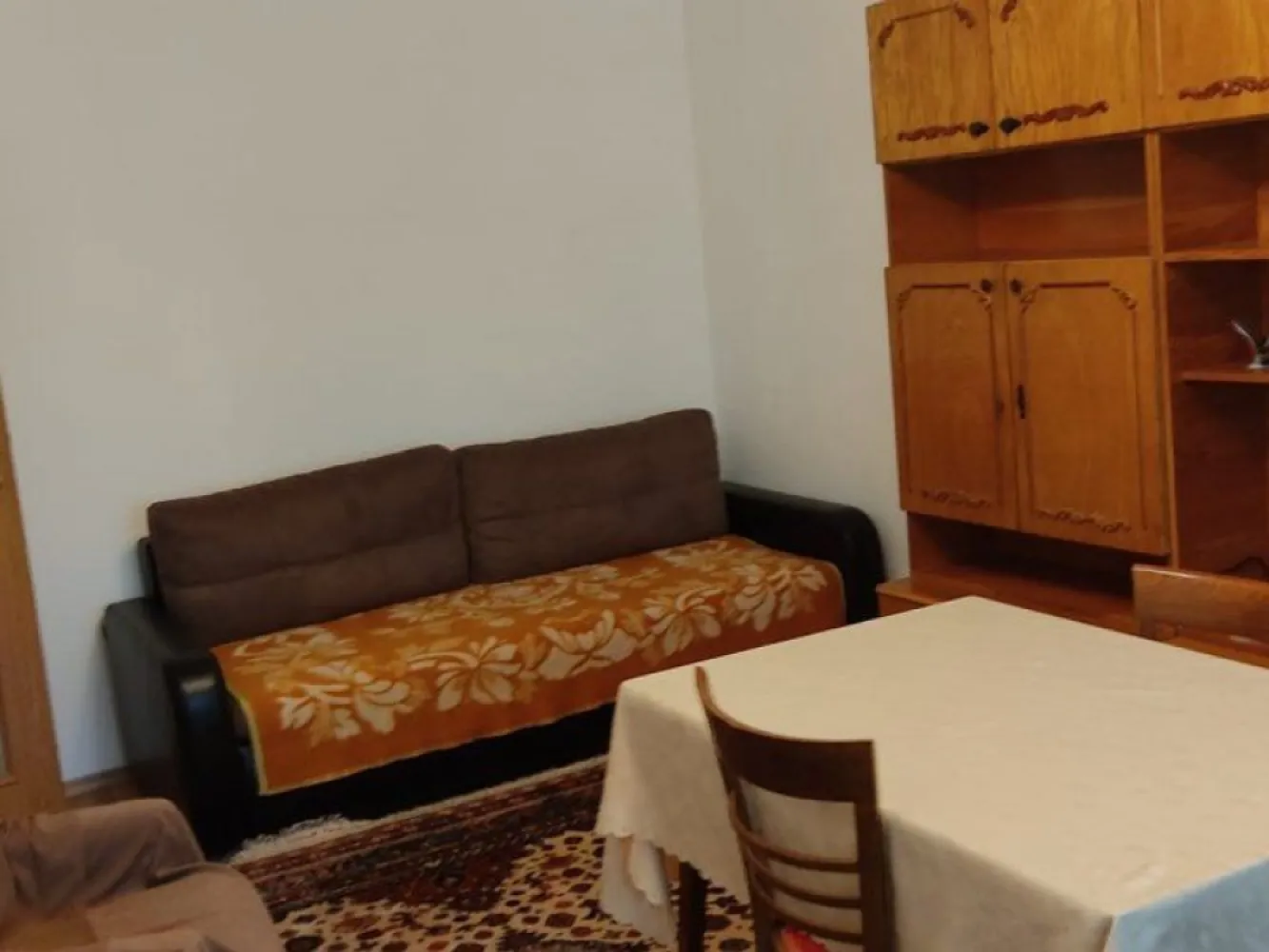 Apartament cu 2 camere decomandat - Piata Centrala