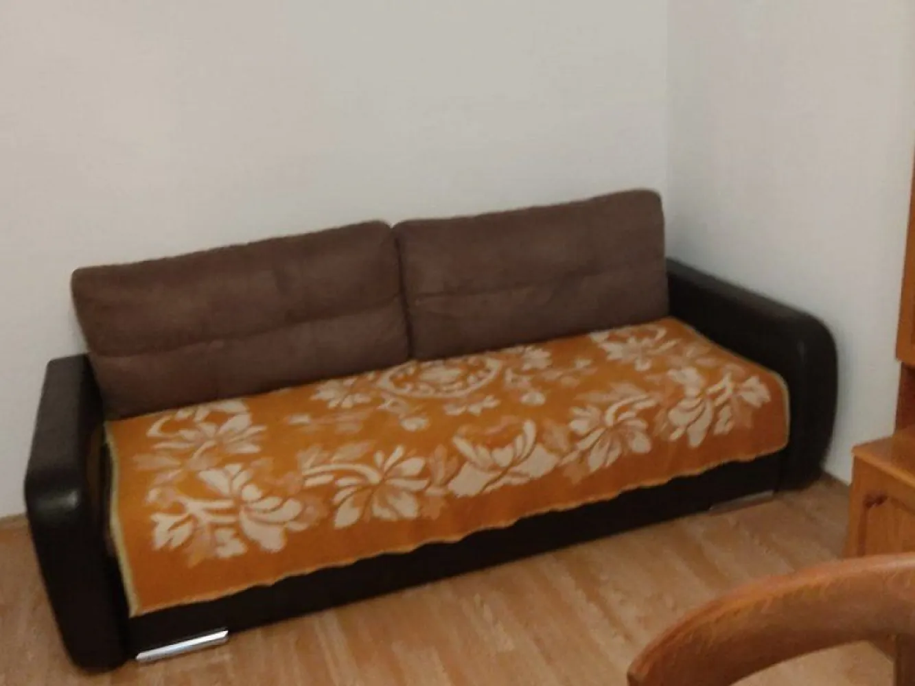 Apartament cu 2 camere decomandat - Piata Centrala