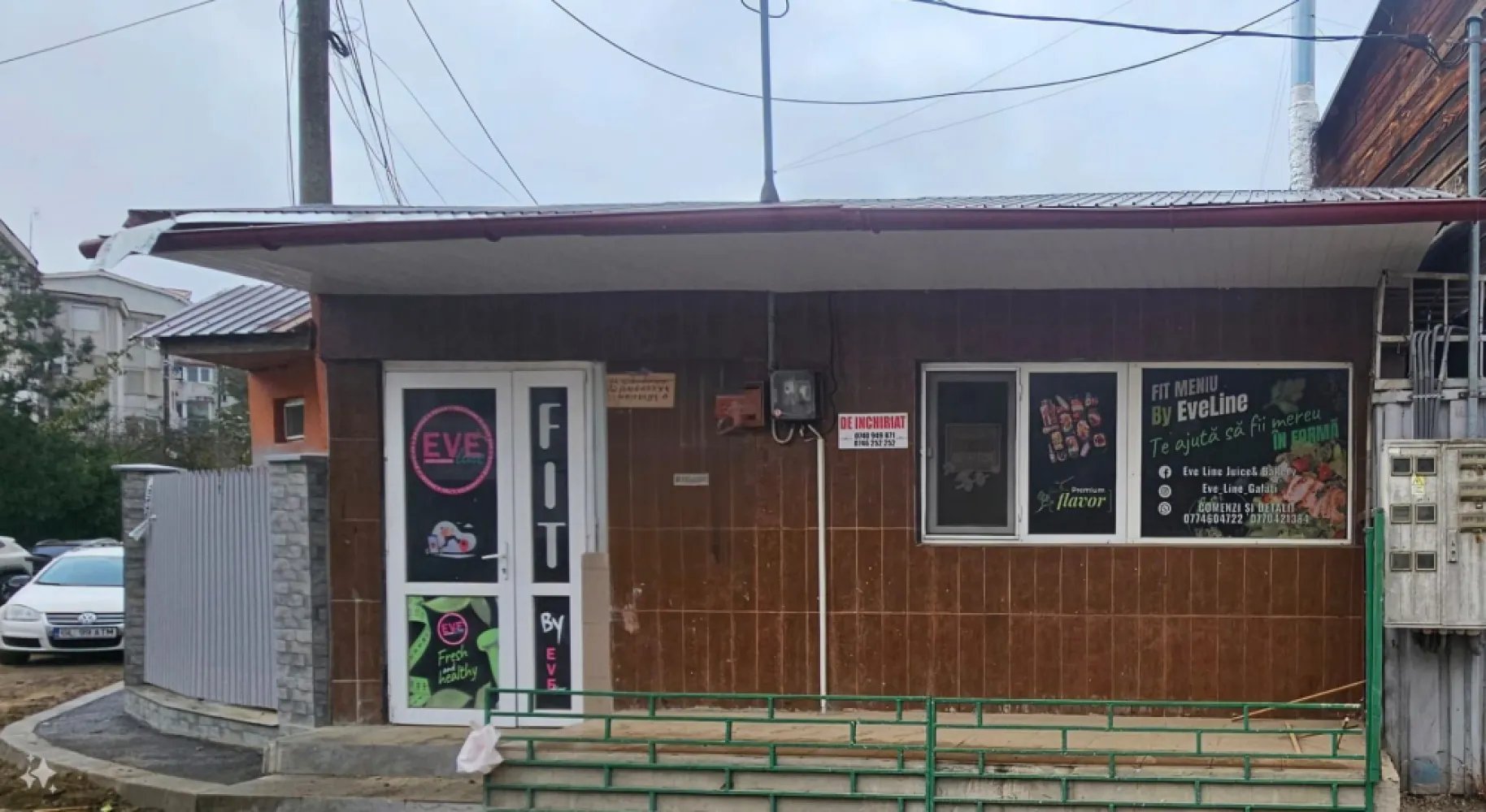 Spatiu comercial stradal - Siderurgistilor, str. Frunzei - oferta in exclusicitate - Spatiu de inchiriat, prezentat de agentia imobiliara Mag Invest, zona Siderurgistilor Vest - strada Frunzei, suprafata utila 36 mp, teren in proprietate, spatiul a functionat ca si magazin de cartier/aprozar, apoi pizzerie dar este pretabil si pentru alte activitati, grup sanitar propriu, curent electric monofazat. Pret chirie 1850 ron. La semnarea contractului se solicita si o garantie echivalenta de 1850 ron. Comisionul agentiei este de 75% din prima luna de chirie. Detalii suplimentare si programari la tel 0740949871 - Marian Ene