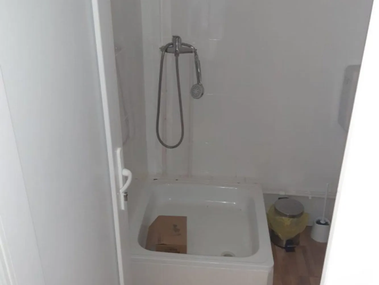 Spatiu comercial stradal - Siderurgistilor, str. Frunzei